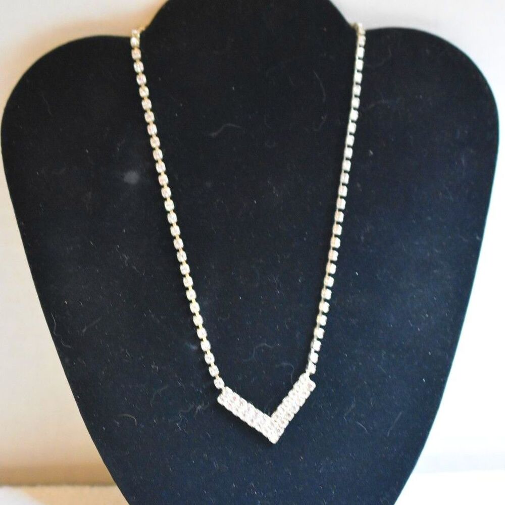 J. Stamped Vintage Dazzling V-Shaped Silver Tone Rhinestone Faceted Necklace